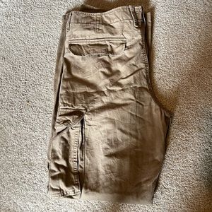 Men’s Old Navy Khaki Cargo Pants